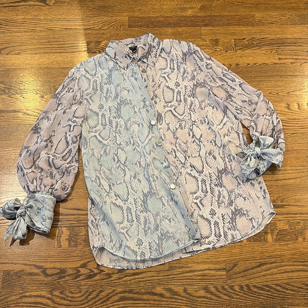 River Island snakeskin print blue grey flowy sheer blouse w/ties at the wrist,12
